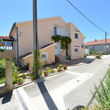 Apartment Kokic Pridraga Экстерьер фото