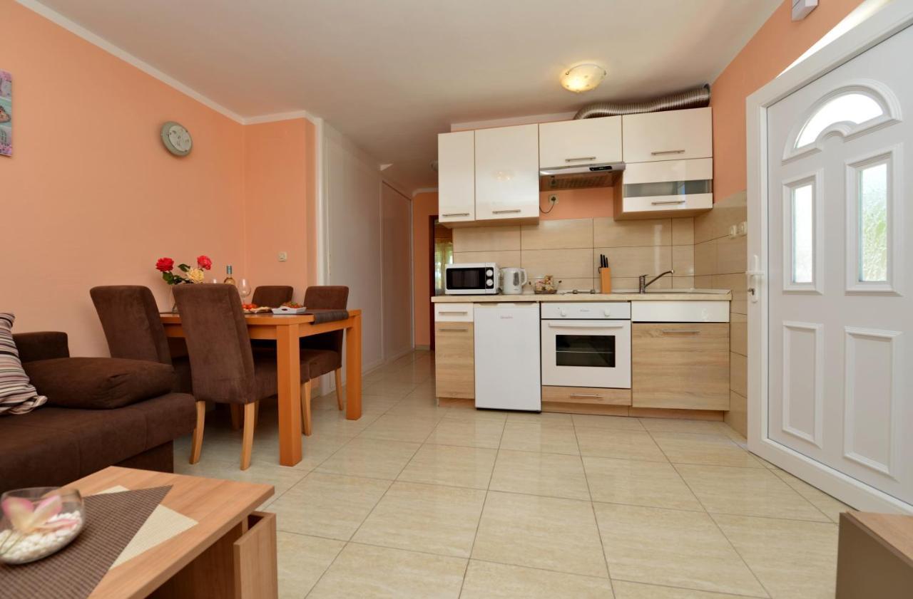 Apartment Kokic Pridraga Экстерьер фото