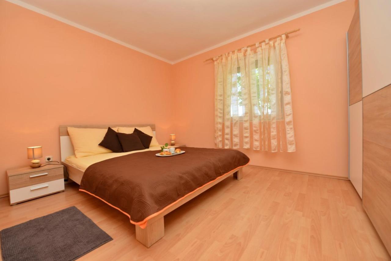 Apartment Kokic Pridraga Экстерьер фото